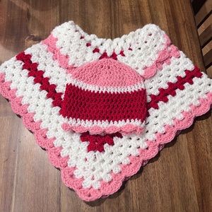 TODDLER VALENTINE PONCHO WMATCHING BEANIE